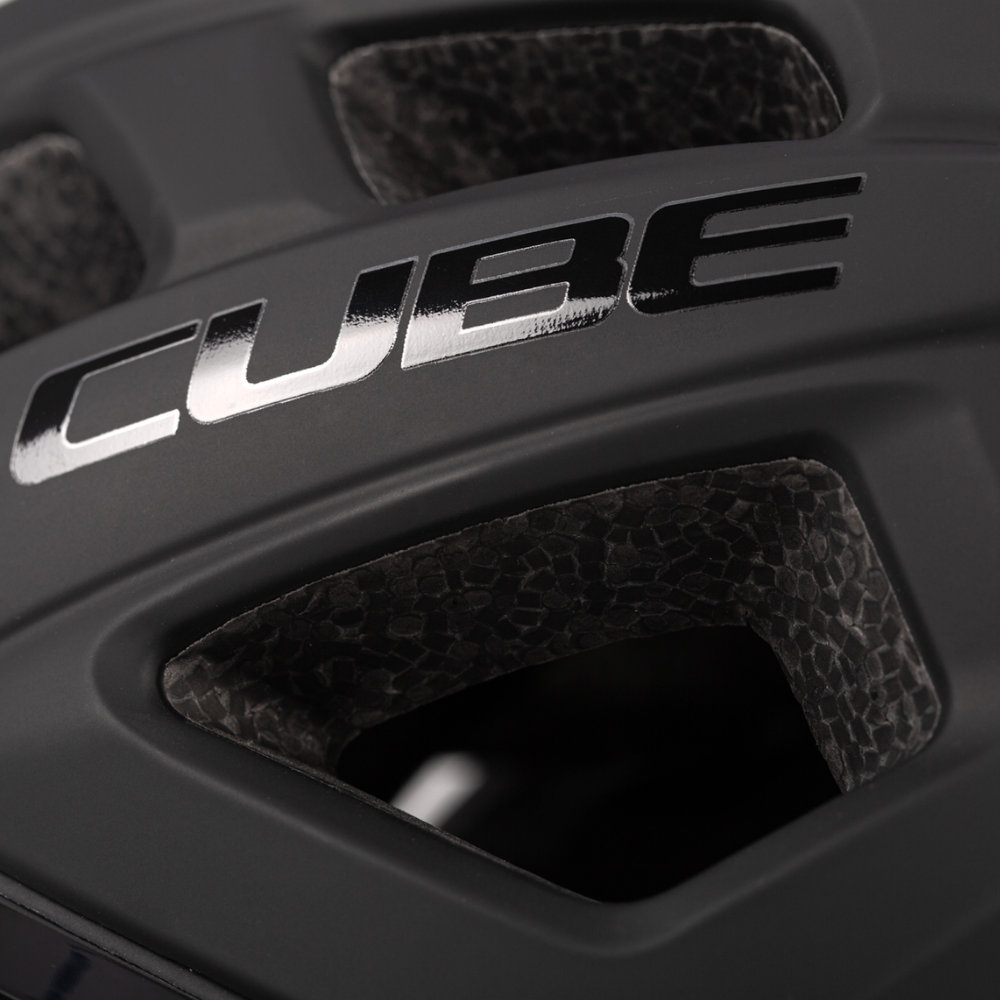 CASCO CUBE ROAD RACE BLACK
