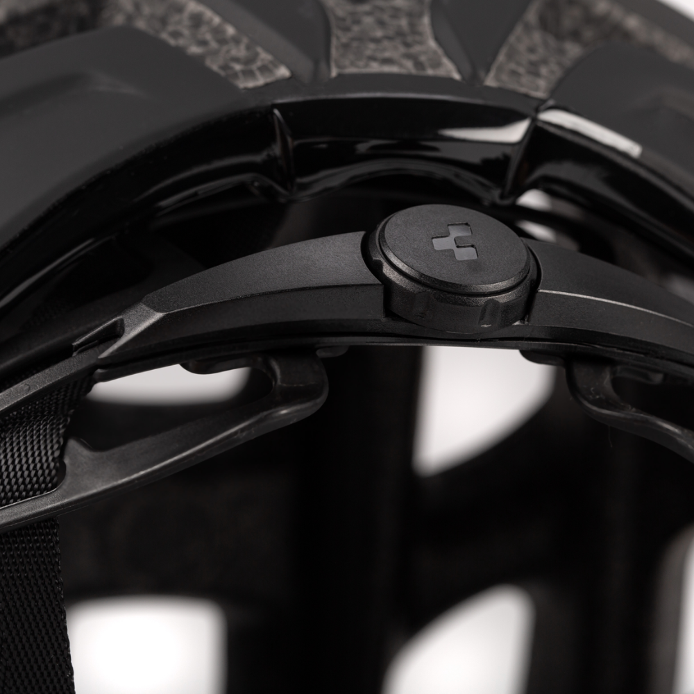 CASCO CUBE ROAD RACE BLACK