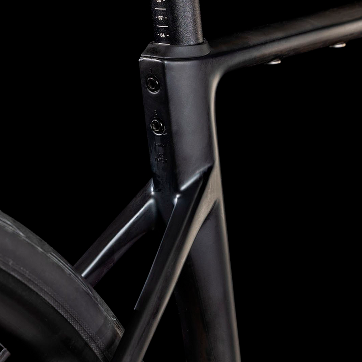 BICICLETA ruta Cube Attain C:62 Race blackline