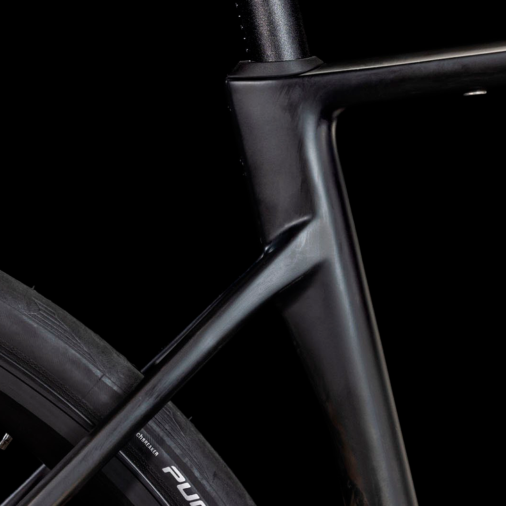 BICICLETA ruta Cube Attain C:62 Race blackline