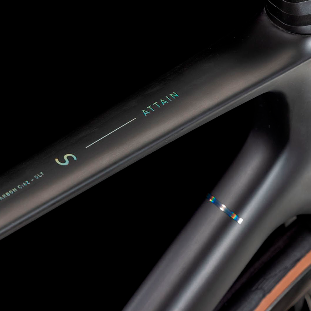 BICICLETA ruta Cube Attain C:62 SLT carbon´n´rainbow