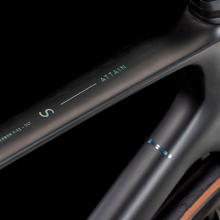 BICICLETA ruta Cube Attain C:62 SLT carbon´n´rainbow