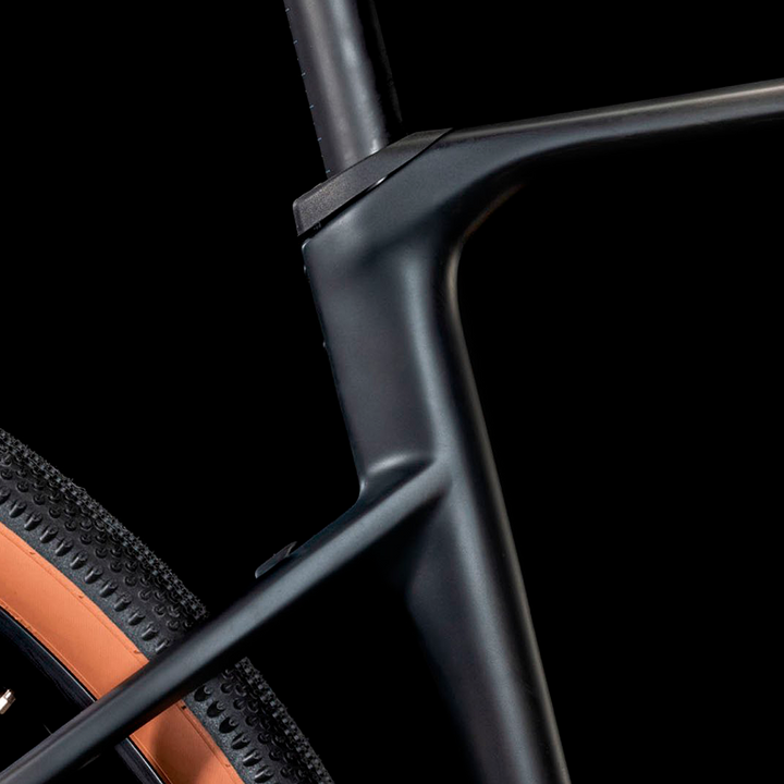 BICICLETA gravel CUBE NUROAD C:62  ONE carbon´n´glossy