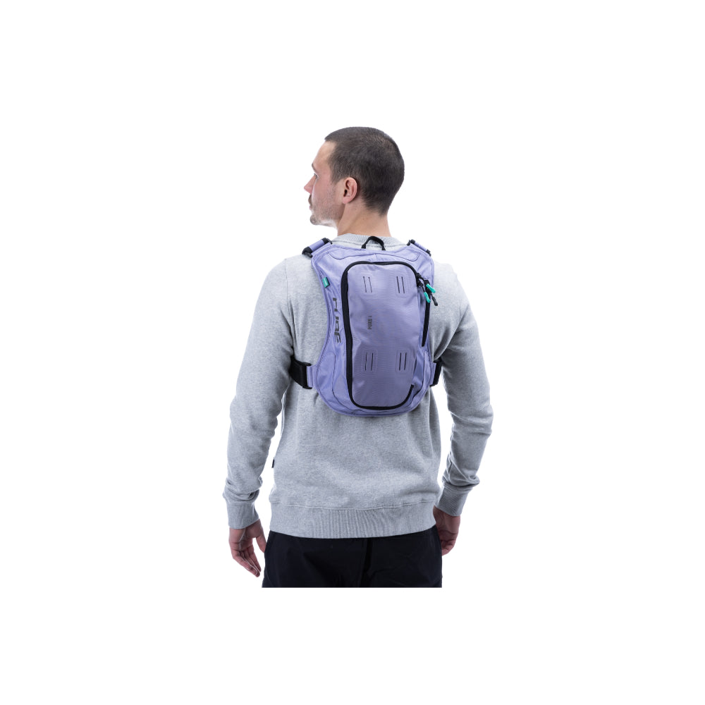 MOCHILA CUBE PURE 4 LTS. VIOLET