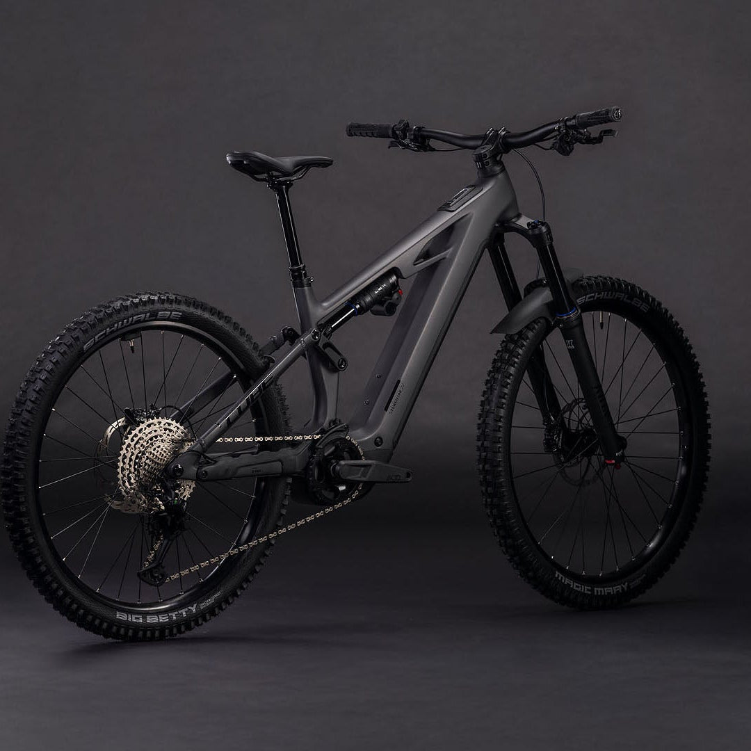 BICICLETA CUBE STEREO HYBRID ONE77 HPC RACE 800 IRONGREY´N´BLACK (PREVENTA)