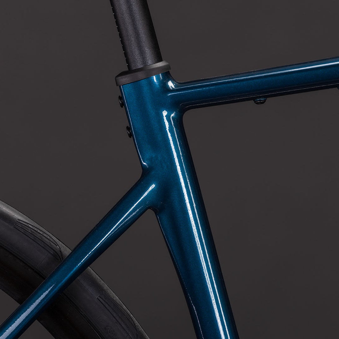 BICICLETA CUBE ATTAIN PRO NAUTICA´N´PRISM