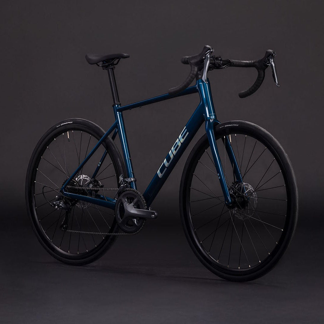 BICICLETA CUBE ATTAIN PRO NAUTICA´N´PRISM