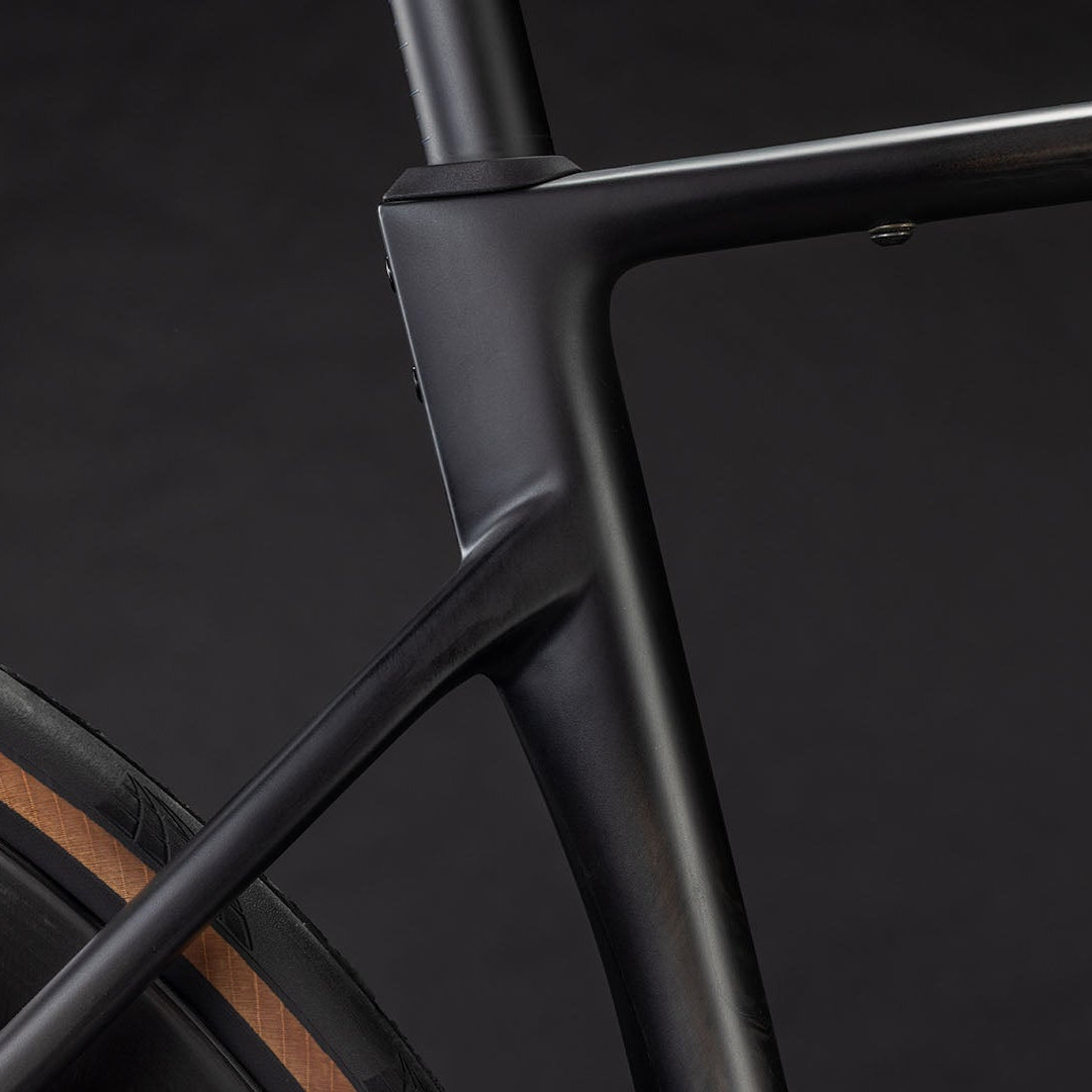 BICICLETA ruta CUBE ATTAIN C:62 SLT CARBON´N´COALCHROME (PREVENTA)