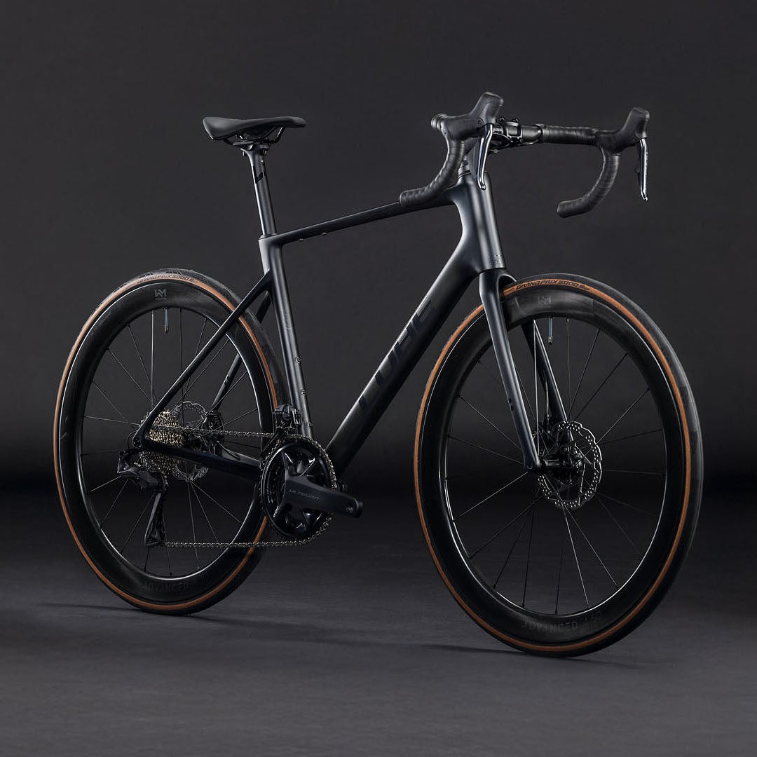 BICICLETA ruta CUBE ATTAIN C:62 SLT CARBON´N´COALCHROME (PREVENTA)