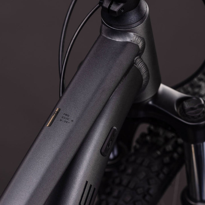 BICICLETA CUBE AIM PRO SLATEBLACK´N´BLACK (PREVENTA)