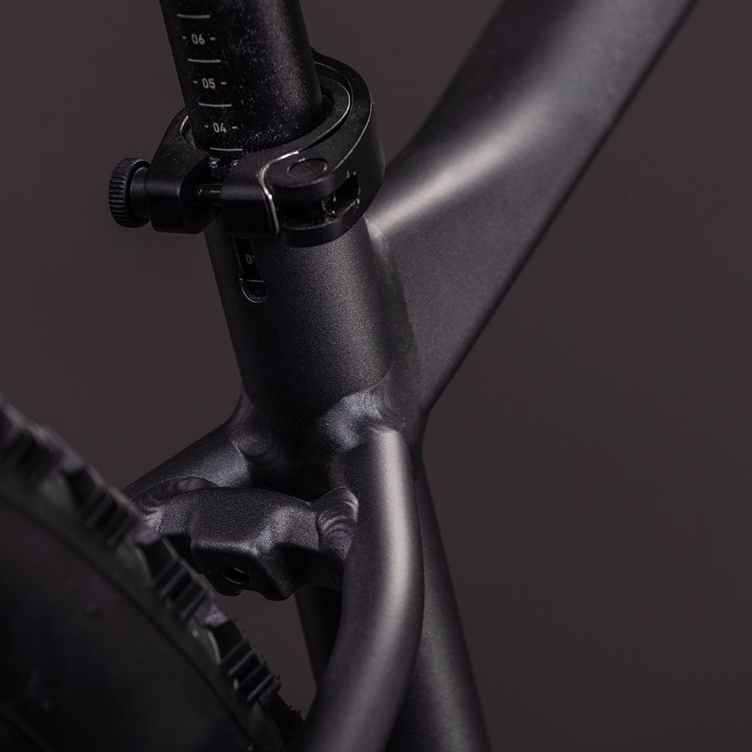 BICICLETA CUBE AIM PRO SLATEBLACK´N´BLACK (PREVENTA)