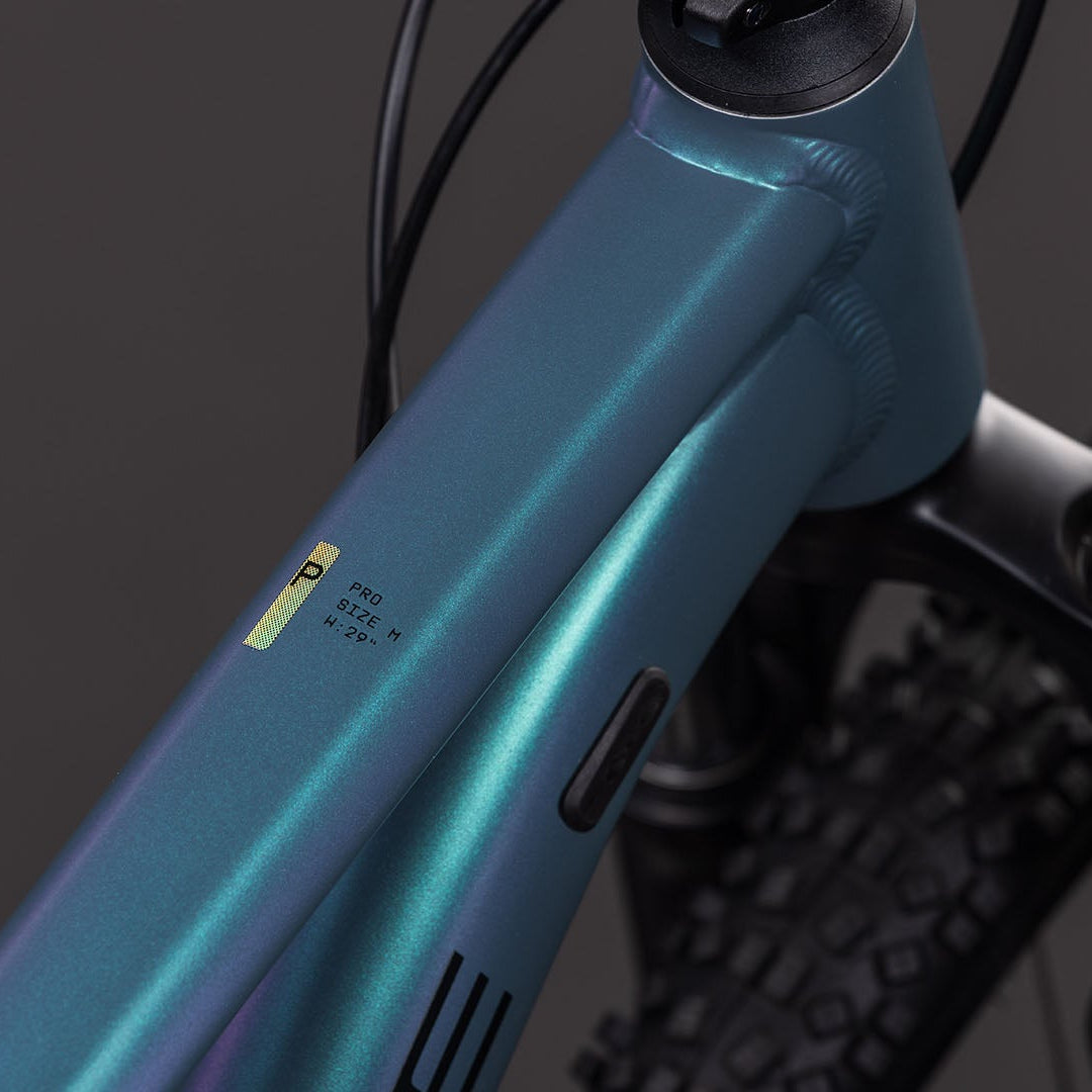 BICICLETA CUBE AIM PRO SMARAGDGREY´N´PRISM (PREVENTA)