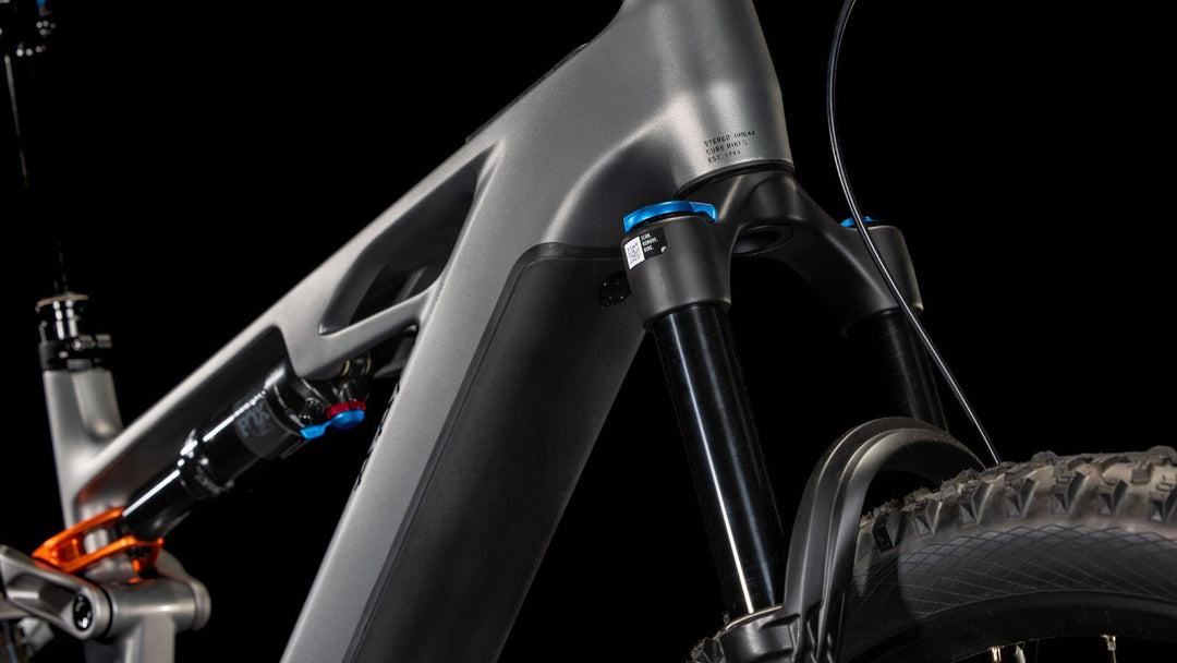 BICICLETA CUBE STEREO HYBRID ONE44 HPC SLX 800 SLABGREY N ORANGE