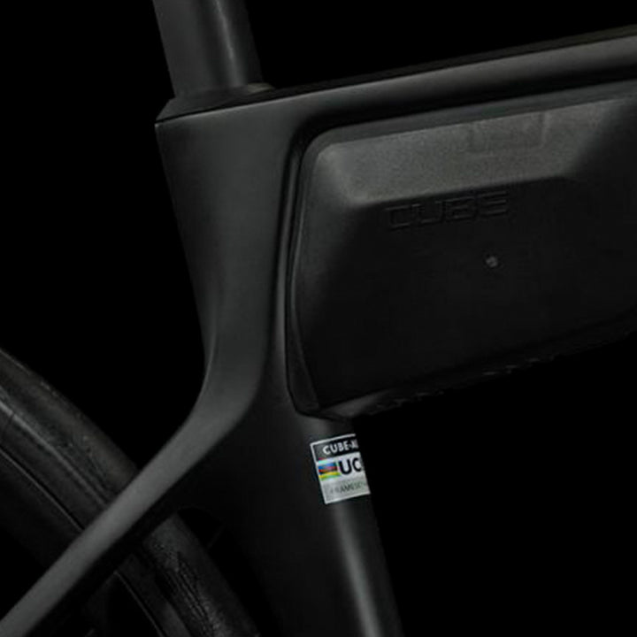 BICICLETA CUBE AGREE C:62 RACE CARBON´N´BLACK