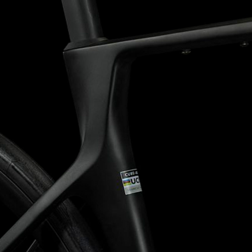BICICLETA CUBE AGREE C:62 RACE CARBON´N´BLACK